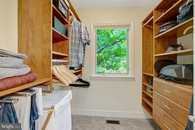 6416 FLEETSIDE CT, Alexandria, VA 22310