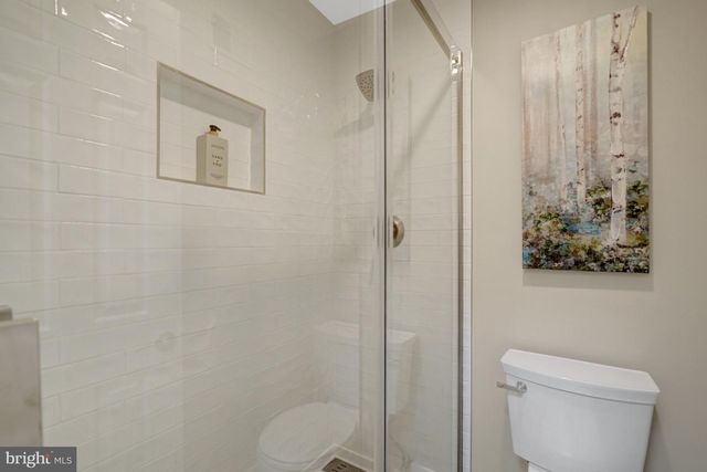 6416 FLEETSIDE CT, Alexandria, VA 22310
