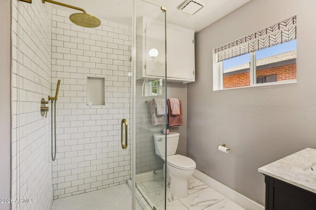 709 E WINTER Drive, Phoenix, AZ 85020