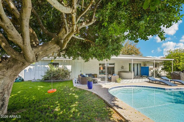 709 E WINTER Drive, Phoenix, AZ 85020