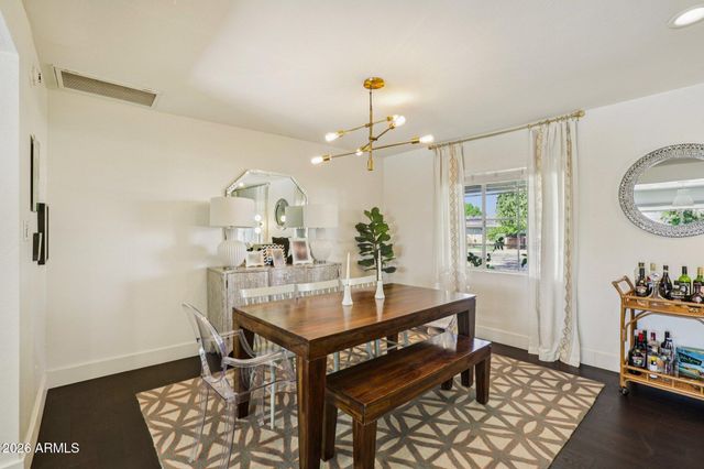 709 E WINTER Drive, Phoenix, AZ 85020