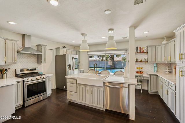 709 E WINTER Drive, Phoenix, AZ 85020