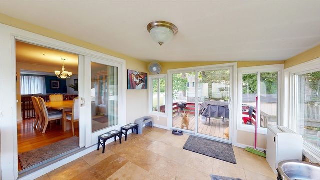 18 Hollis St, Randolph, MA 02368
