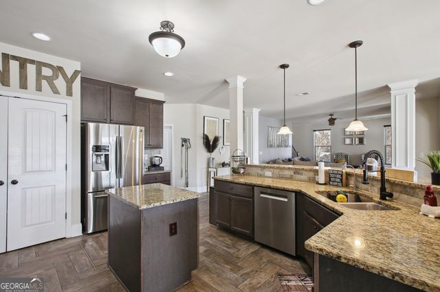 145 Thrushwood Drive, Fayetteville, GA 30215