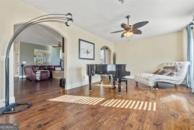 145 Thrushwood Drive, Fayetteville, GA 30215