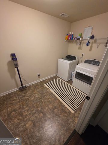 145 Thrushwood Drive, Fayetteville, GA 30215