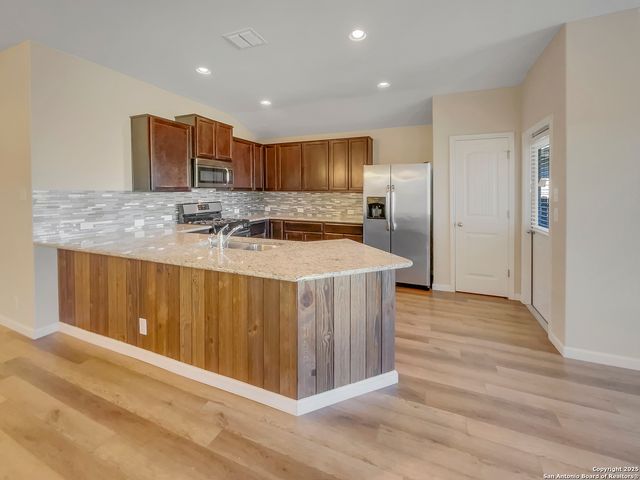 8926 Double Oak, San Antonio, TX 78254