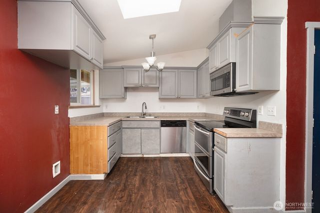 9047 Pepperidge Lane SE, Yelm, WA 98597