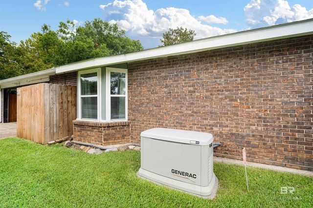 2274 E Christopher Drive, Mobile, AL 36609