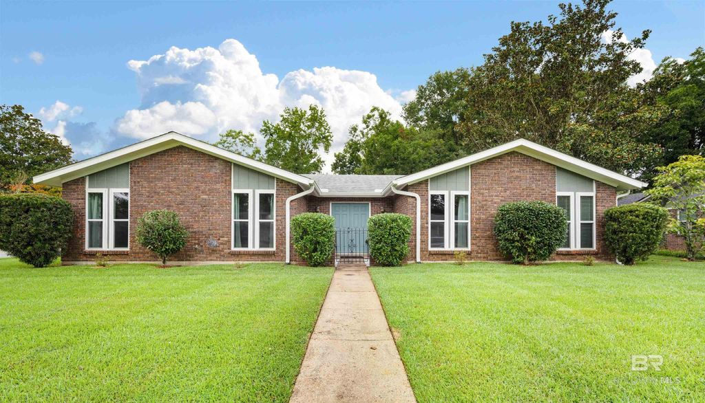 2274 E Christopher Drive, Mobile, AL 36609