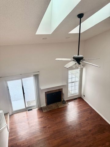 1636 Estate Circle 1636, Naperville, IL 60565