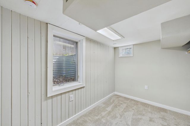 4738 Fremont Avenue N, Minneapolis, MN 55430