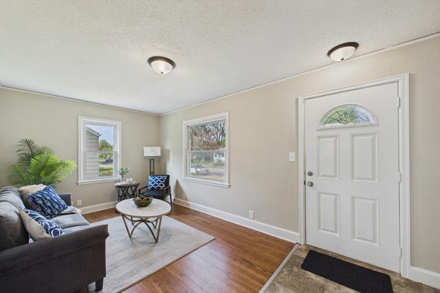 4738 Fremont Avenue N, Minneapolis, MN 55430