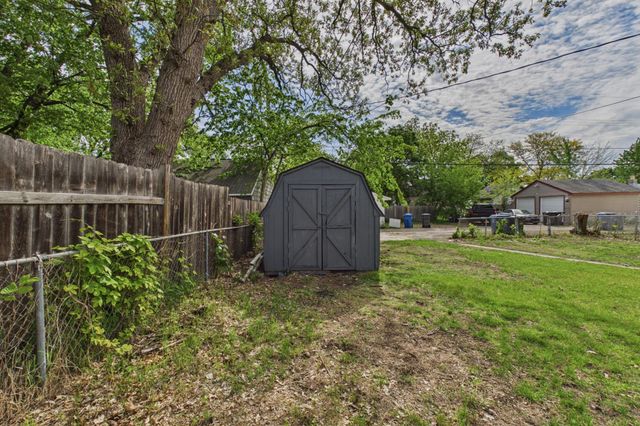 4738 Fremont Avenue N, Minneapolis, MN 55430