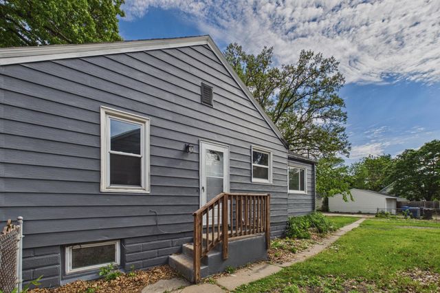 4738 Fremont Avenue N, Minneapolis, MN 55430