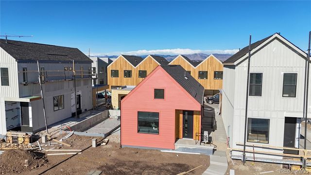 893 Harvest Moon Drive, Longmont, CO 80501