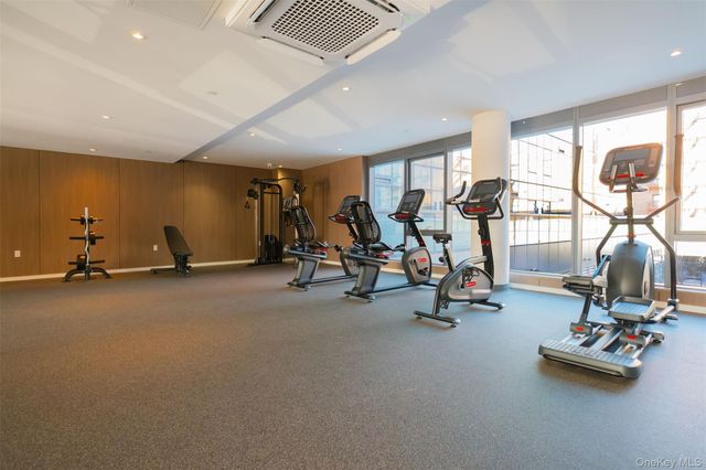 144-49 Northern Blvd 218, Flushing, NY 11354