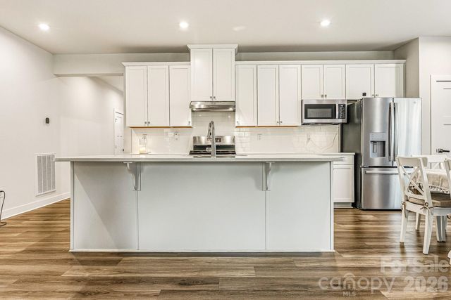 6412 Cambridge Drive, Harrisburg, NC 28075