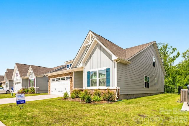 6412 Cambridge Drive, Harrisburg, NC 28075