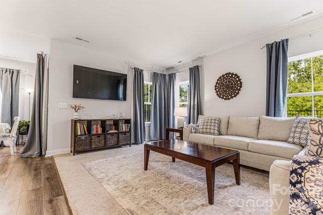 6412 Cambridge Drive, Harrisburg, NC 28075