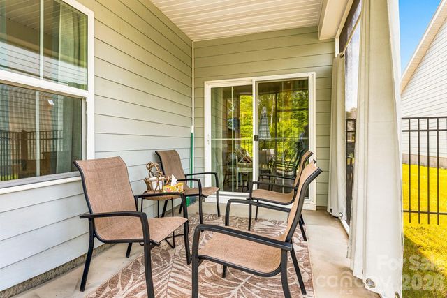6412 Cambridge Drive, Harrisburg, NC 28075