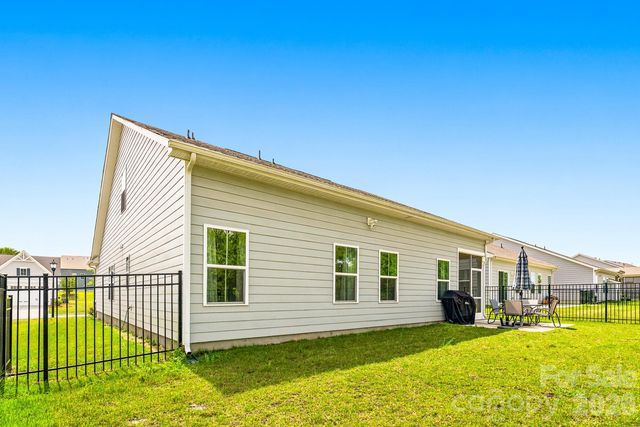 6412 Cambridge Drive, Harrisburg, NC 28075