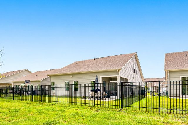 6412 Cambridge Drive, Harrisburg, NC 28075