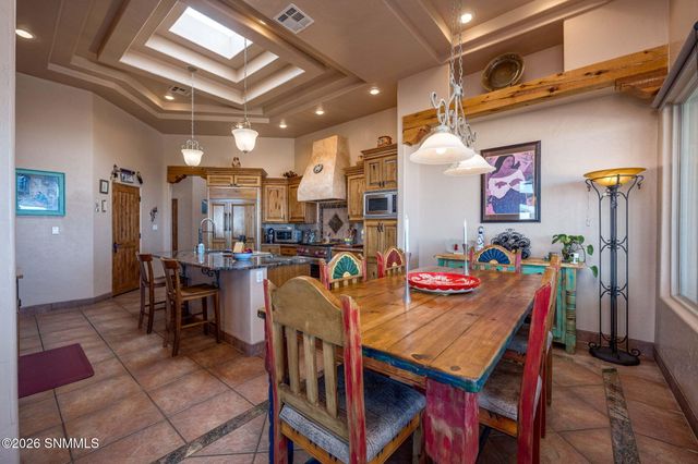 5048 Ventana View Road, Las Cruces, NM 88011