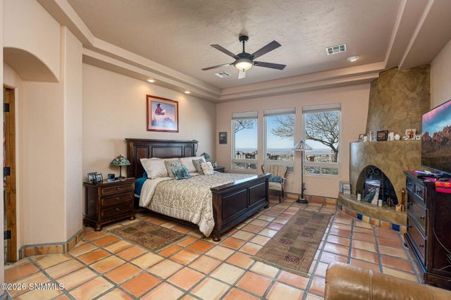 5048 Ventana View Road, Las Cruces, NM 88011