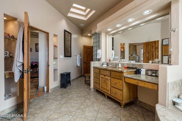 5048 Ventana View Road, Las Cruces, NM 88011