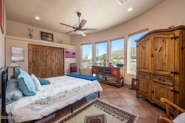 5048 Ventana View Road, Las Cruces, NM 88011