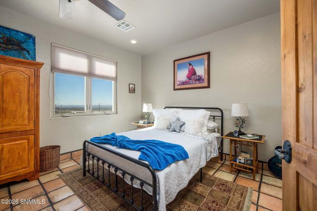 5048 Ventana View Road, Las Cruces, NM 88011