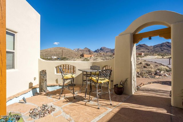 5048 Ventana View Road, Las Cruces, NM 88011