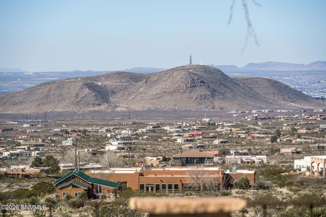 5048 Ventana View Road, Las Cruces, NM 88011