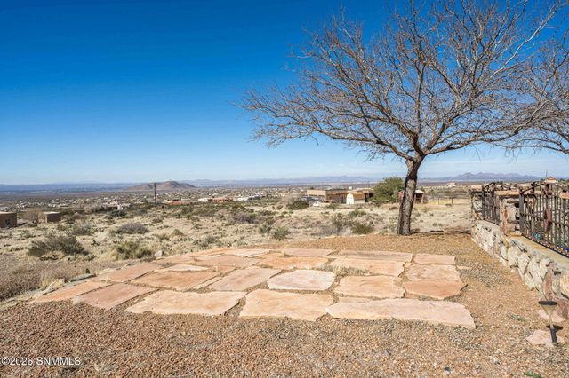 5048 Ventana View Road, Las Cruces, NM 88011