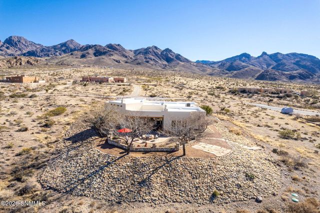 5048 Ventana View Road, Las Cruces, NM 88011