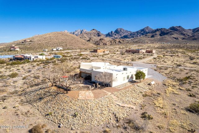 5048 Ventana View Road, Las Cruces, NM 88011