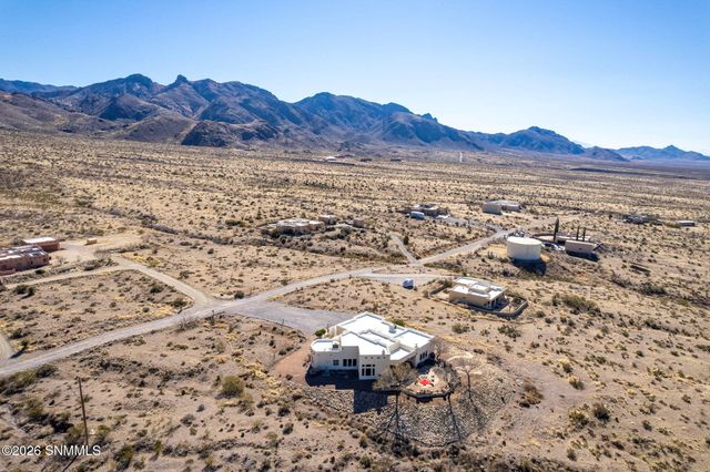 5048 Ventana View Road, Las Cruces, NM 88011