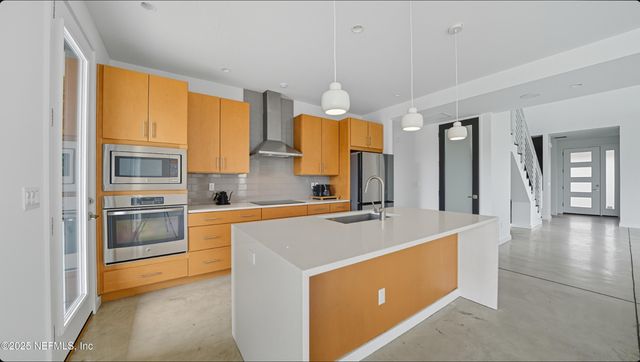 4126 EMILIO Lane, Jacksonville, FL 32226