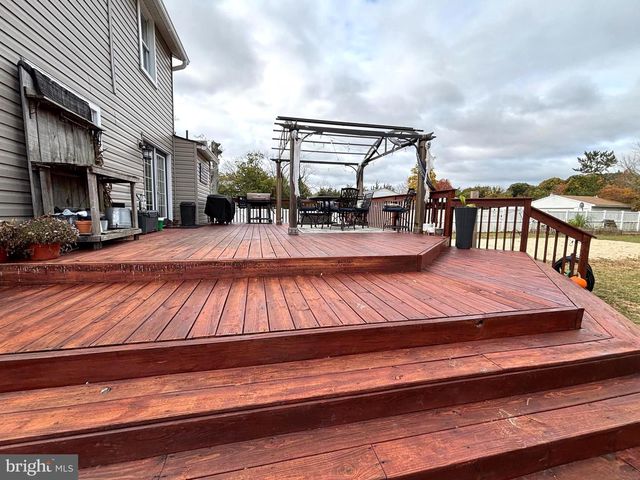 14 WARD AVE, Leesburg, NJ 08327