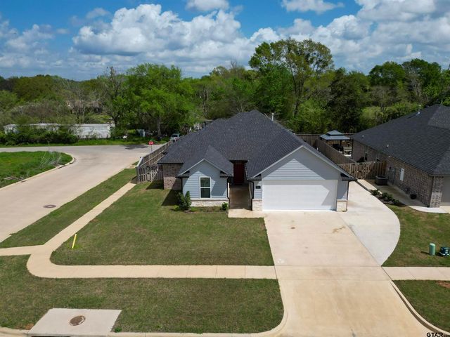 2001 Jason Dr., Whitehouse, TX 75791