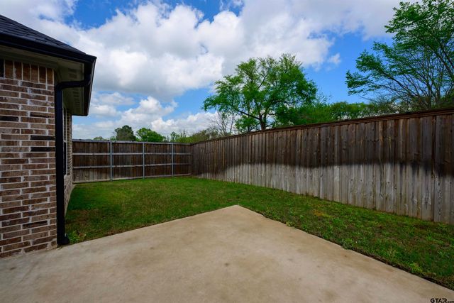 2001 Jason Dr., Whitehouse, TX 75791