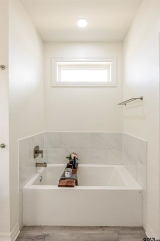 2001 Jason Dr., Whitehouse, TX 75791