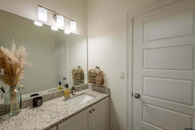 2001 Jason Dr., Whitehouse, TX 75791