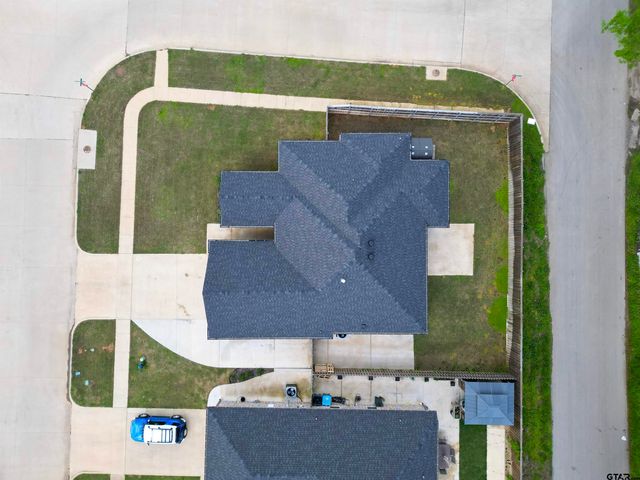 2001 Jason Dr., Whitehouse, TX 75791