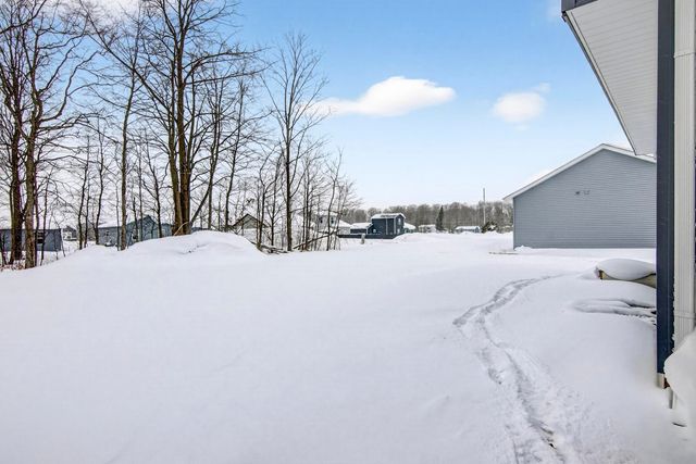 2134 Cottonwood Avenue, Blair Twp, MI 49637