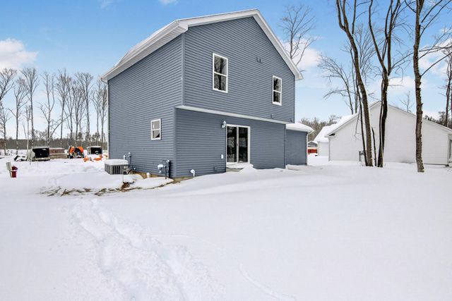 2134 Cottonwood Avenue, Blair Twp, MI 49637