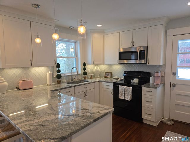 14 Church Street, Portland, CT 06480