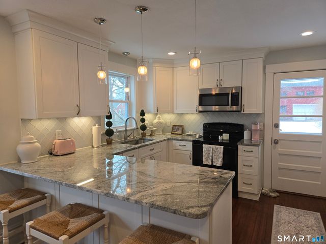 14 Church Street, Portland, CT 06480