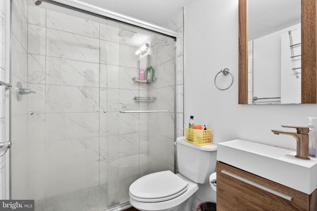 1956 N 8TH ST, Philadelphia, PA 19122